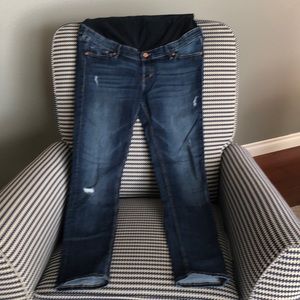 Distressed maternity jeans